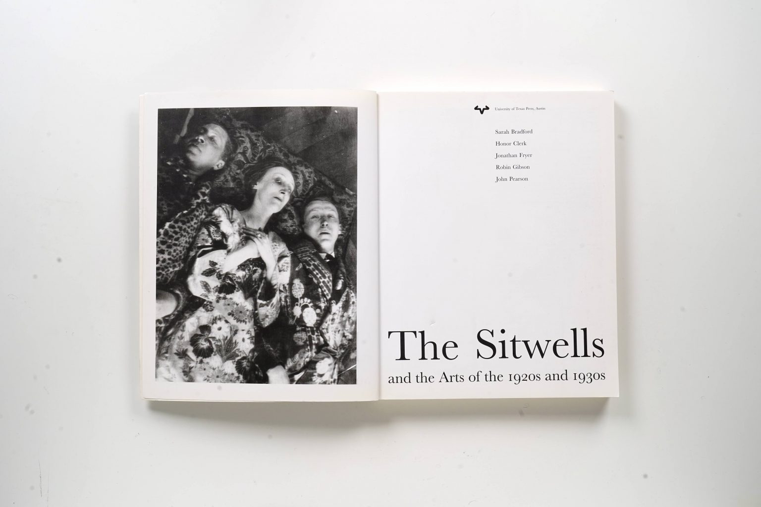 Meet the Sitwells: A Aristocratic Family in Britain That Supported the ...